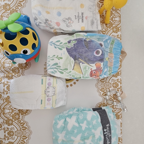 Multibrand Baby Diaper box - Picture 9 of 10